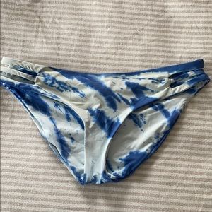 seamless tie dye bikini bottoms